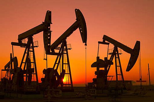 The Telegraph: решение ОПЕК+ о сокращении нефтедобычи нанесет по Западу тройной удар
