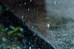 Выпадение «белого» дождя в Белгороде объяснили